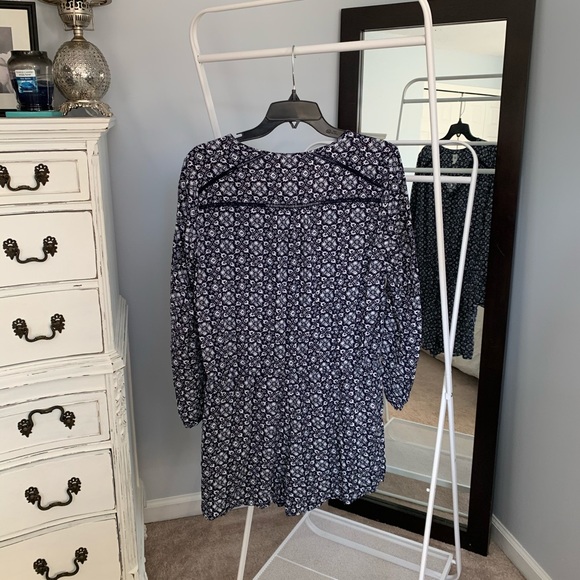 Romper - Picture 2 of 4